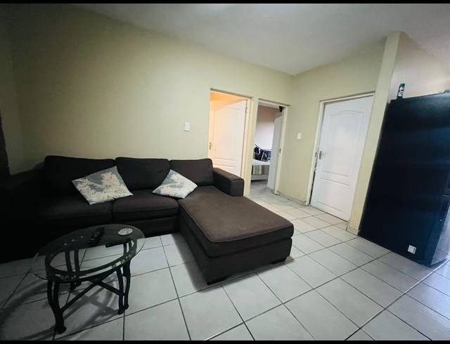 2 BEDROOM APARTMENT FOR SALE IN NEWLANDS EAST